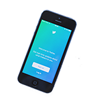 Phone-StockSnap_MH46O0ISCF